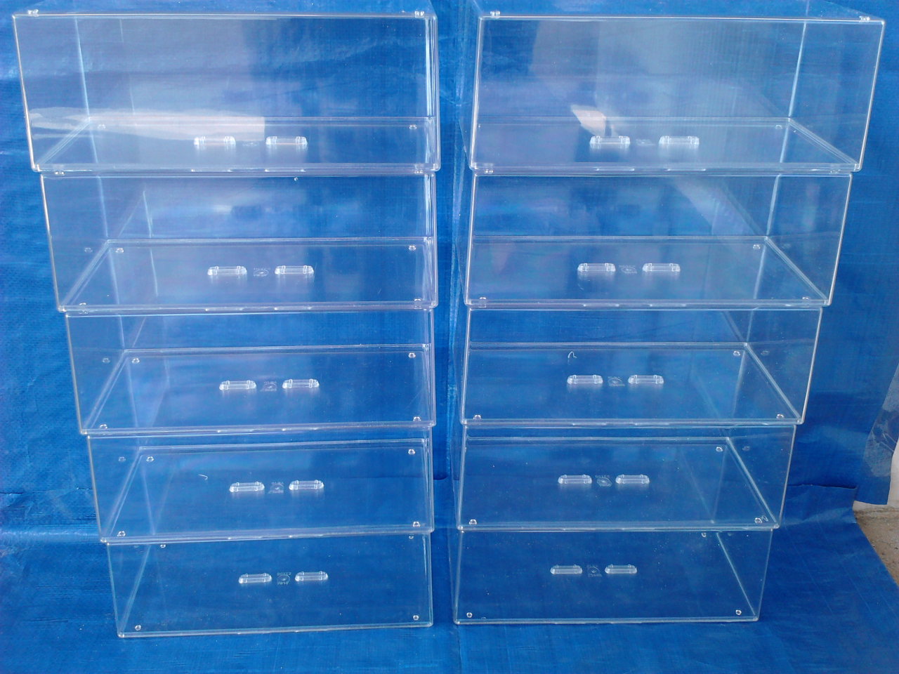 Clear Acrylic Diecast Model Car Display Case with Shelves 1:18 Scale - 3 Shelves / Clear Back Table Top