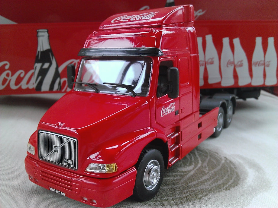 Caminhão Nh12 Volvo Carreta Coca Cola 1:50 = Arpra.